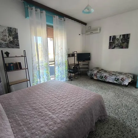 Cerulean Harbour House - Wifi, Ac, 5 Minutes From The Beach, Parking, Terrace, Air Conditioning * Cagliari